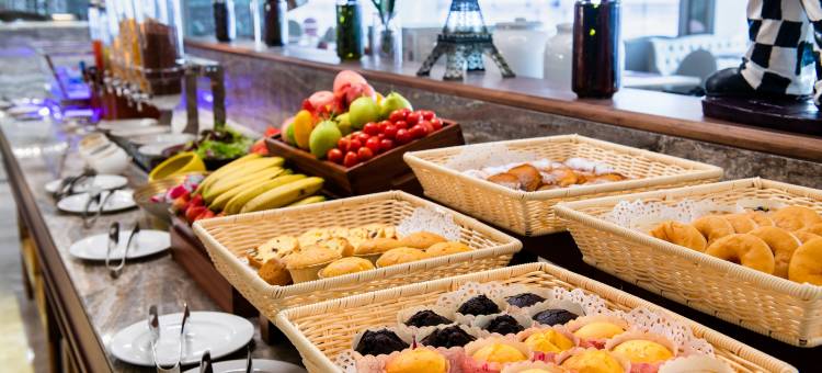 广州白云国际机场T2航站楼美居酒店图片