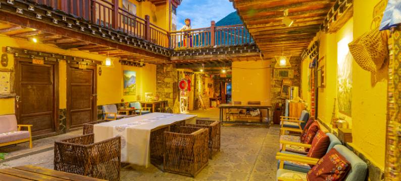 伴山月望山民宿图片