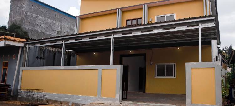 OYO 92626 Dcos Syariah的好眠4旅馆(Good Sleep 4 RedPartner)图片