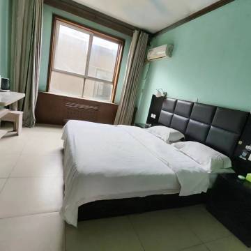 百姓商务酒店(濮阳中心广场店)