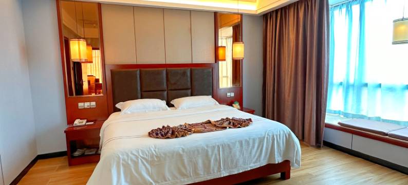 瑞丽市和合珠宝温泉酒店图片