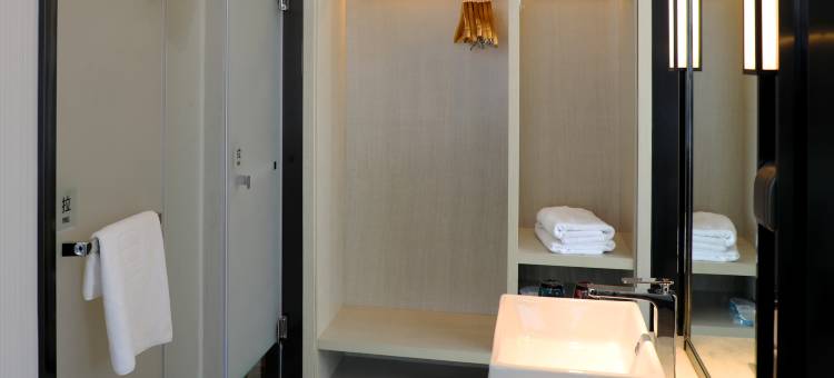昆仑乐居精选酒店(郑州华南城锦艺城店)图片