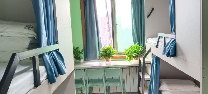 常安四季青年旅舍(西安大雁塔小寨地铁站店)图片