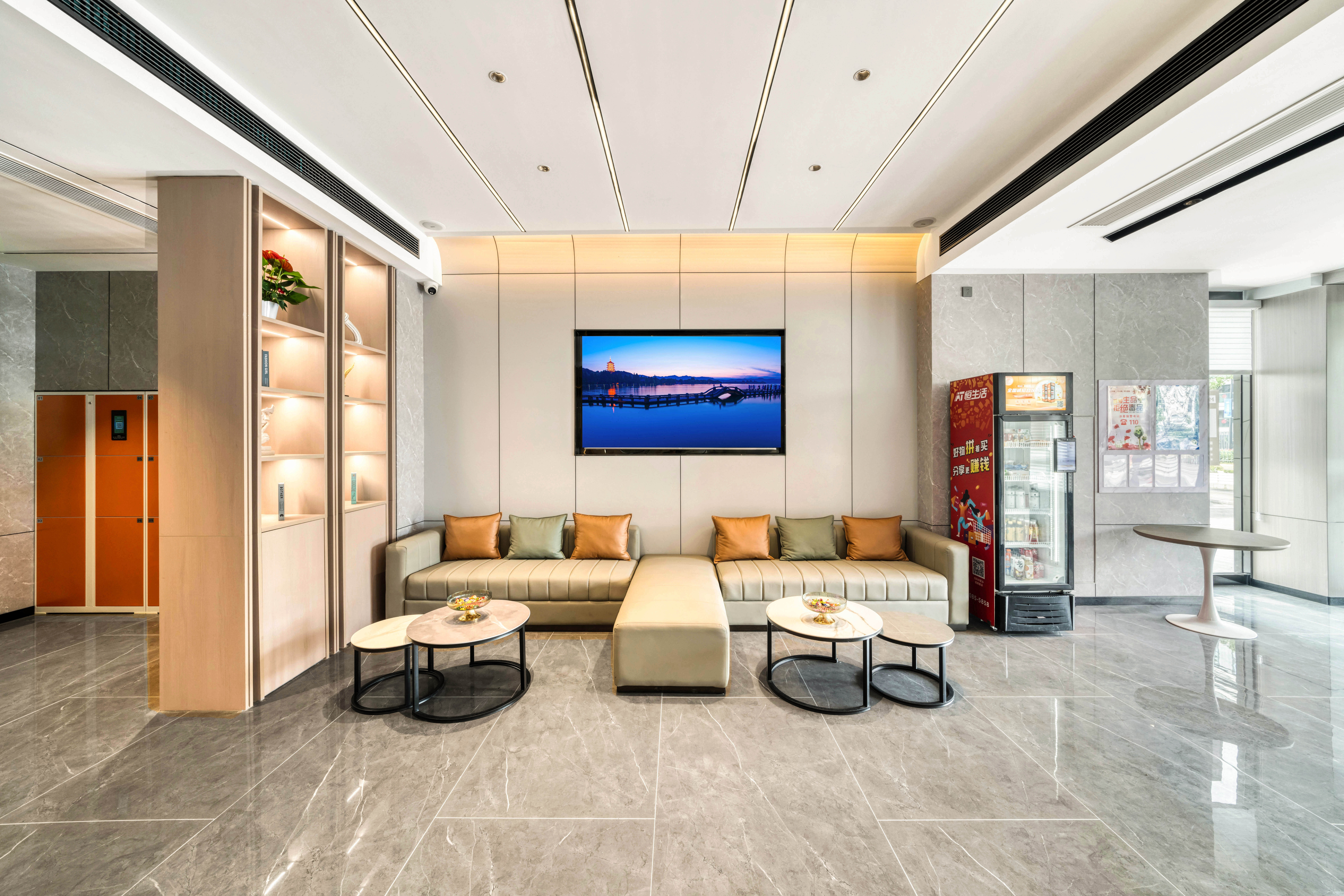 Meibo Light Luxury Hotel (Hangzhou Xianlin)Over view