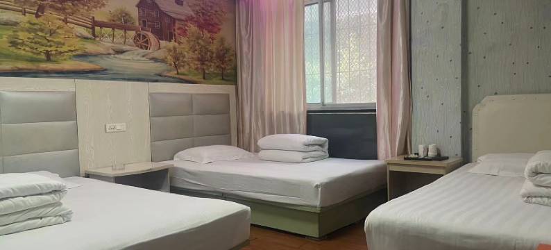 君泰酒店(黄鹤楼中南财经政法大学店)图片