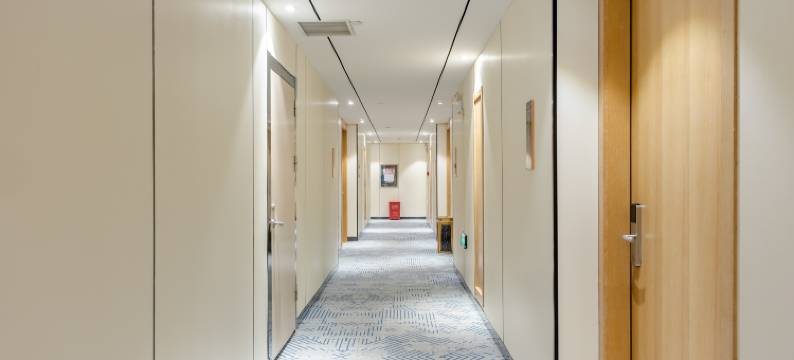 曼斯顿假日酒店(中山路步行街芜湖高铁站店)图片