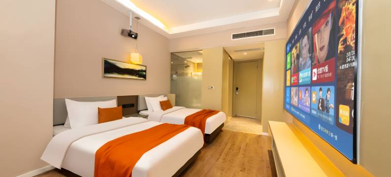 由里尚雅智慧酒店(自贡汽车客运总站第四人民医院店)图片