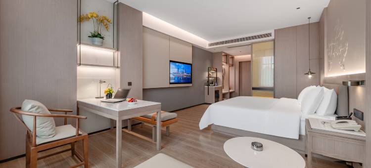 Lakeside Hotel 湖畔酒店(东莞南城街道UCC寰宇汇金中心店)图片