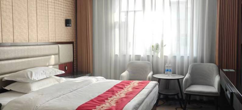 塔城办事处商务酒店(乌鲁木齐美美购物中心店)图片