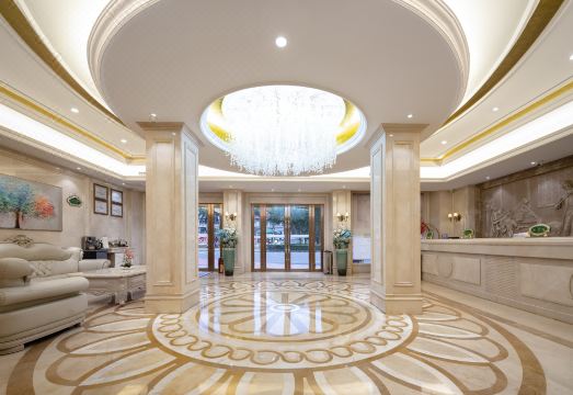 Vienna Hotel (Bolo West Bus Station) Hotel Overview