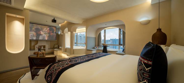 YUNSHUO·高空私汤酒店(花果园白宫松花路地铁站)图片