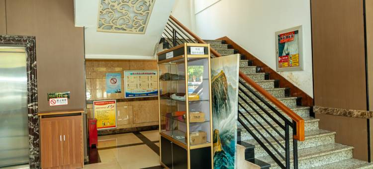 驿莱电竞酒店(乌海火车站店)图片