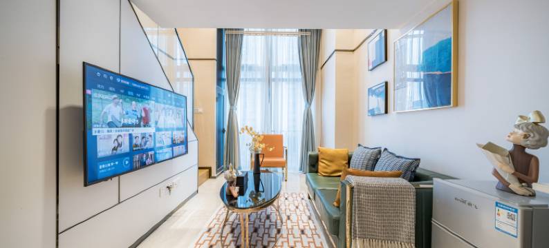 尊享国际公寓(深圳华强北燕南地铁站店)图片