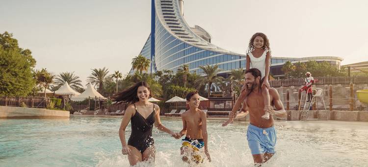 迪拜卓美亚海滩酒店(Jumeirah Beach Hotel Dubai)图片