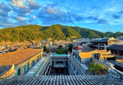 凤凰堂舍·见山酒店（凤凰古城店）外景图