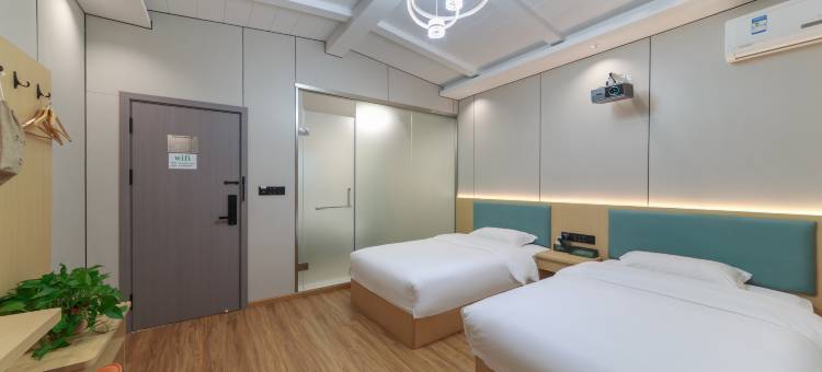 欧韵影院电竞酒店(成都西南石油大学)图片