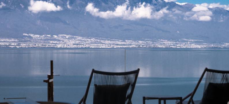 大理玉镜·海景度假别墅Villa(洱海机场路店)图片