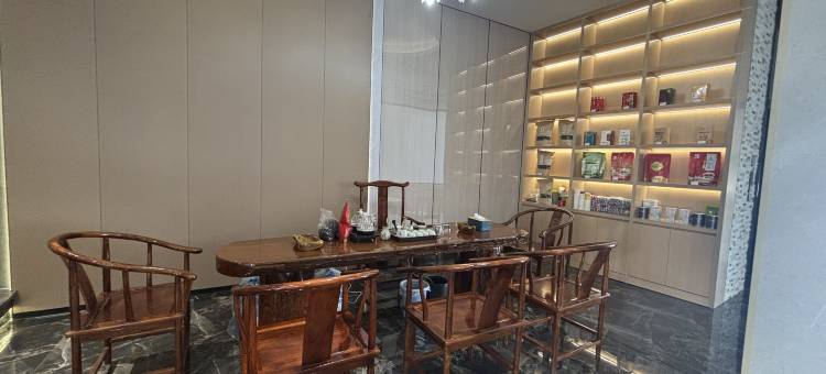 孟定龍腾智能酒店图片