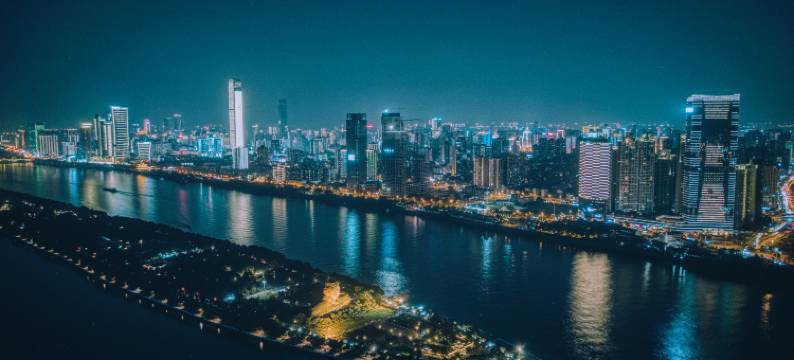 长沙五一广场国金街轻居酒店图片