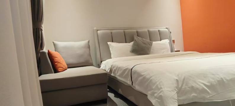 夜澜静民宿(遵义古城遵义航天高级中学店)图片