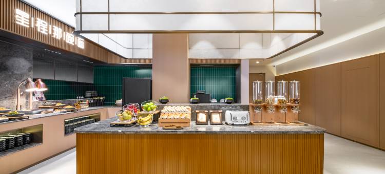 星程酒店(深圳坪山站宝龙文体中心店)图片