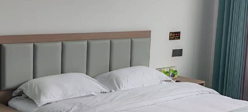 维西华哥精品酒店(维西县医院店)图片