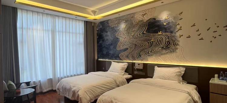 久治瀚世华庭大酒店图片