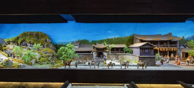 安和桥·AndMe·观日照金山·艺术馆美宿(古城大水车店)图片