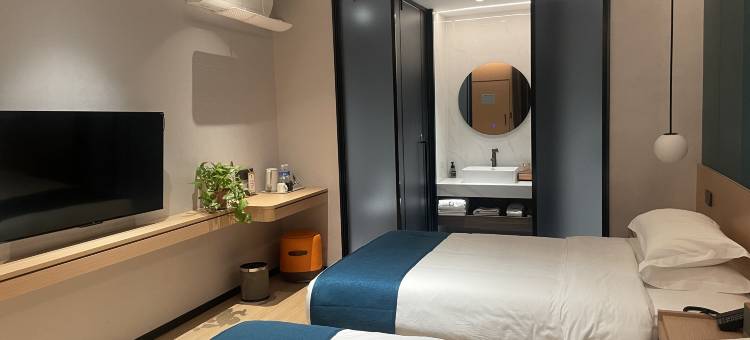 6+1商务酒店图片