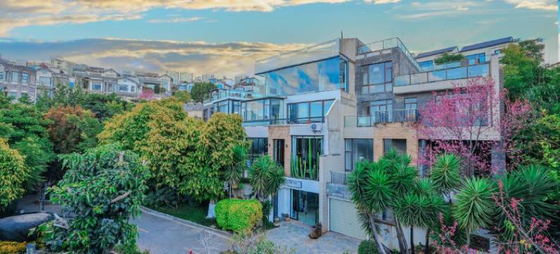 大理拾鲤云邸海景别墅(洱海店)图片