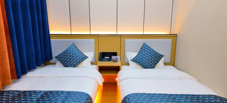 班玛桑布扎大酒店图片