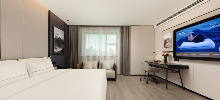 乌鲁木齐医学院师范大学亚朵酒店图片