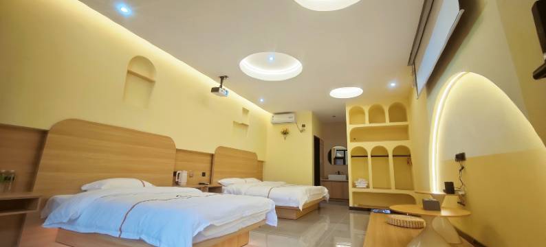 花间舞民宿(那拉提草原景区店)图片