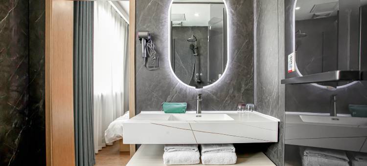 如家云上四季酒店(乌鲁木齐河滩北路华凌市场店)图片