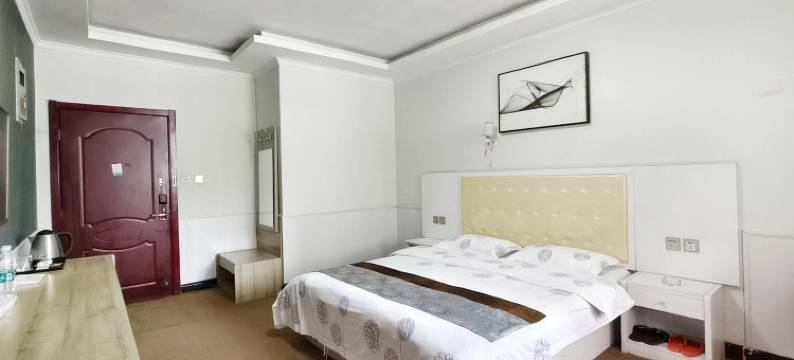 西安辣八民宿(三桥地铁站沣东二中店)图片