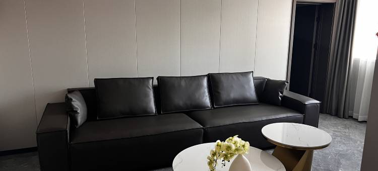 地中海精选宾馆(鹤北客运站店)图片