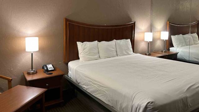 Motel 6 Ada OK Hotel Overview