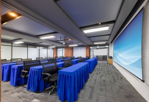 TOWO Shangpin Hotel (Shenzhen Baoan Airport Pinglushan Station)Hotel Overview