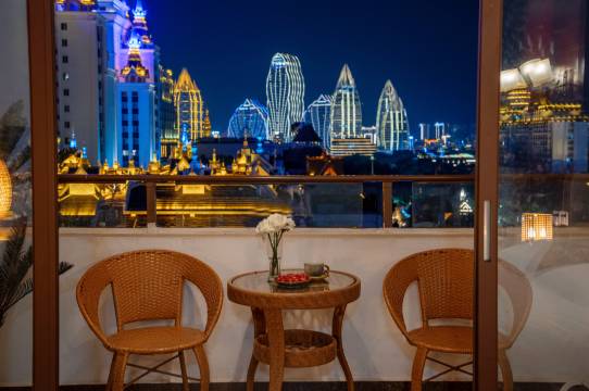 西双版纳景洪自由空间度假酒店(告庄西双景星光夜市店)图片