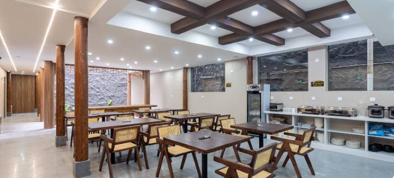 花筑·徽语锦程民宿(徽州古城歙县站店)图片