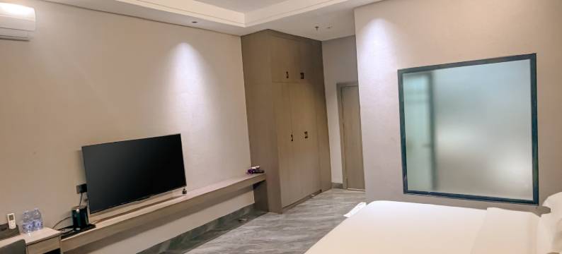 汕头橘子轻奢美宿酒店(潮阳和平店)图片