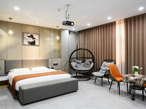 陆良烨科智能酒店(图腾商业中心店)