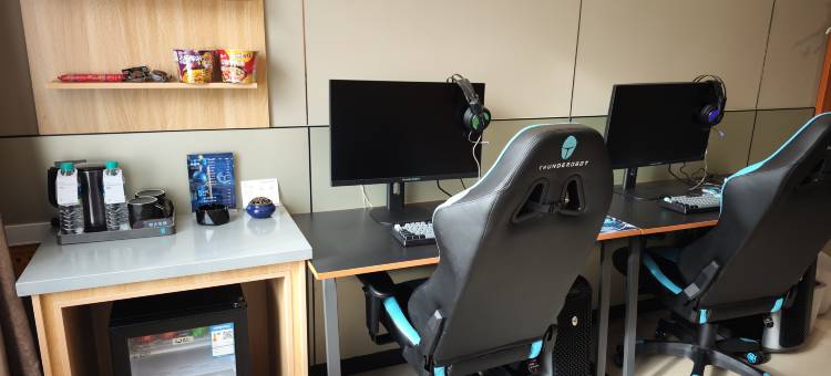 雷神电竞酒店(承德金龙广场避暑山庄店)图片