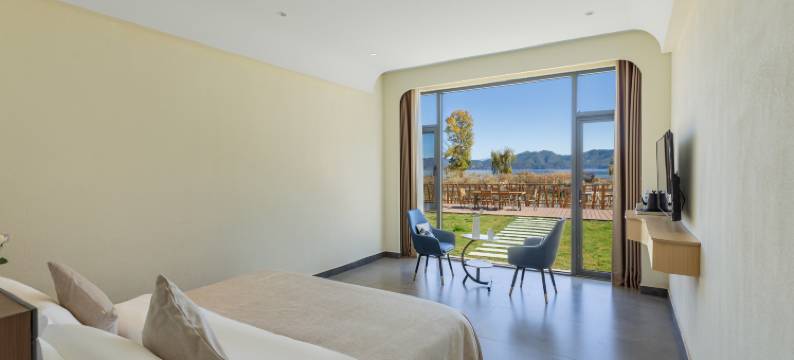 朴居设计师湖景美宿图片