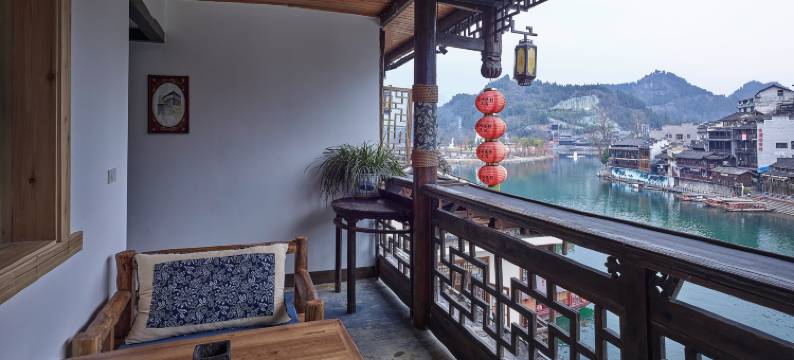 吊脚楼丨江景阳台丨茶峒摄影民宿(边城景区店)图片