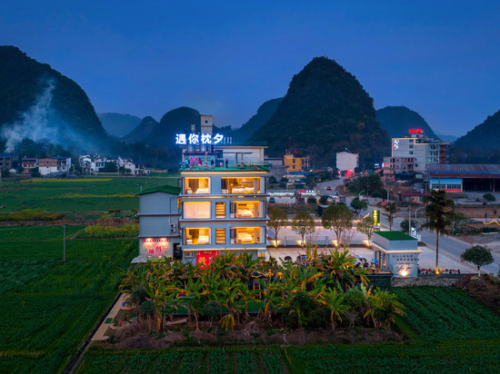 遇你枕夕·轻奢酒店(遇龙河景区金龙巡游店)