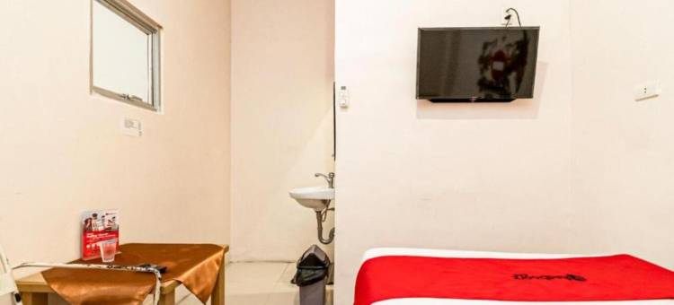 RedDoorz @ Fella Homestay Glugur Medan图片