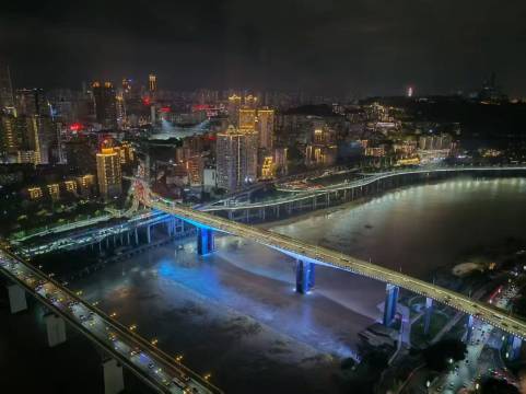 重庆观音桥北滨一路江景亚朵酒店图片
