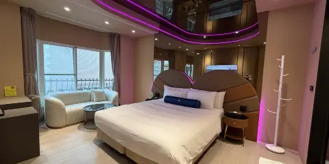 H Motel 佳緹國際精品旅館