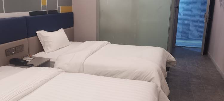 7天连锁酒店(岳阳巴陵中路市妇幼店)图片